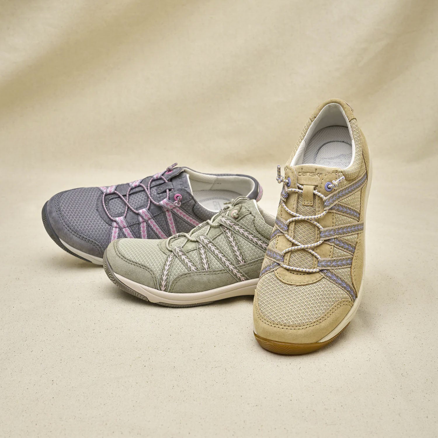 Womens Dansko Women's Dansko Harlyn Grey Suede Grey Suede