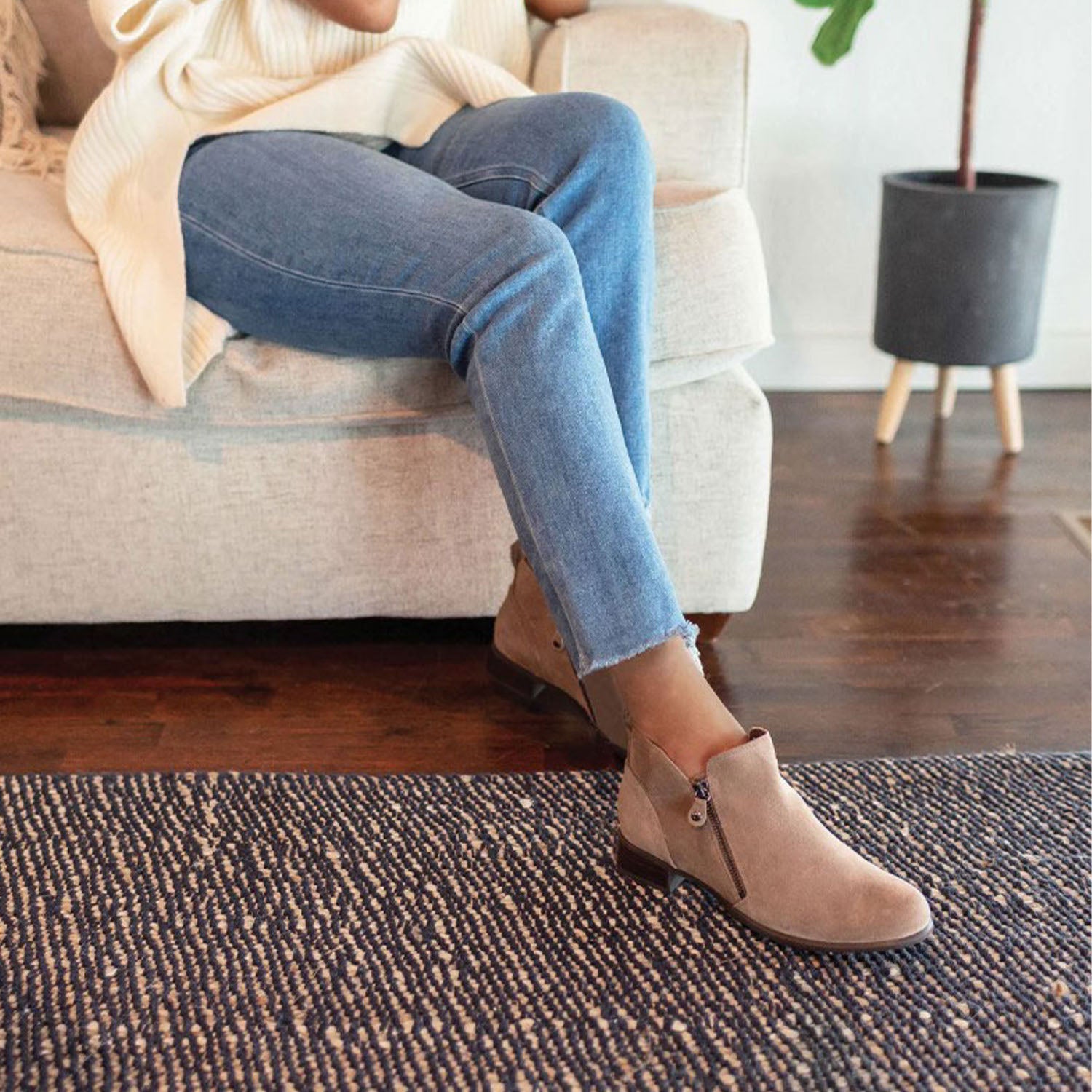 Womens Munro Women's Munro Neko Almond Suede Almond Suede