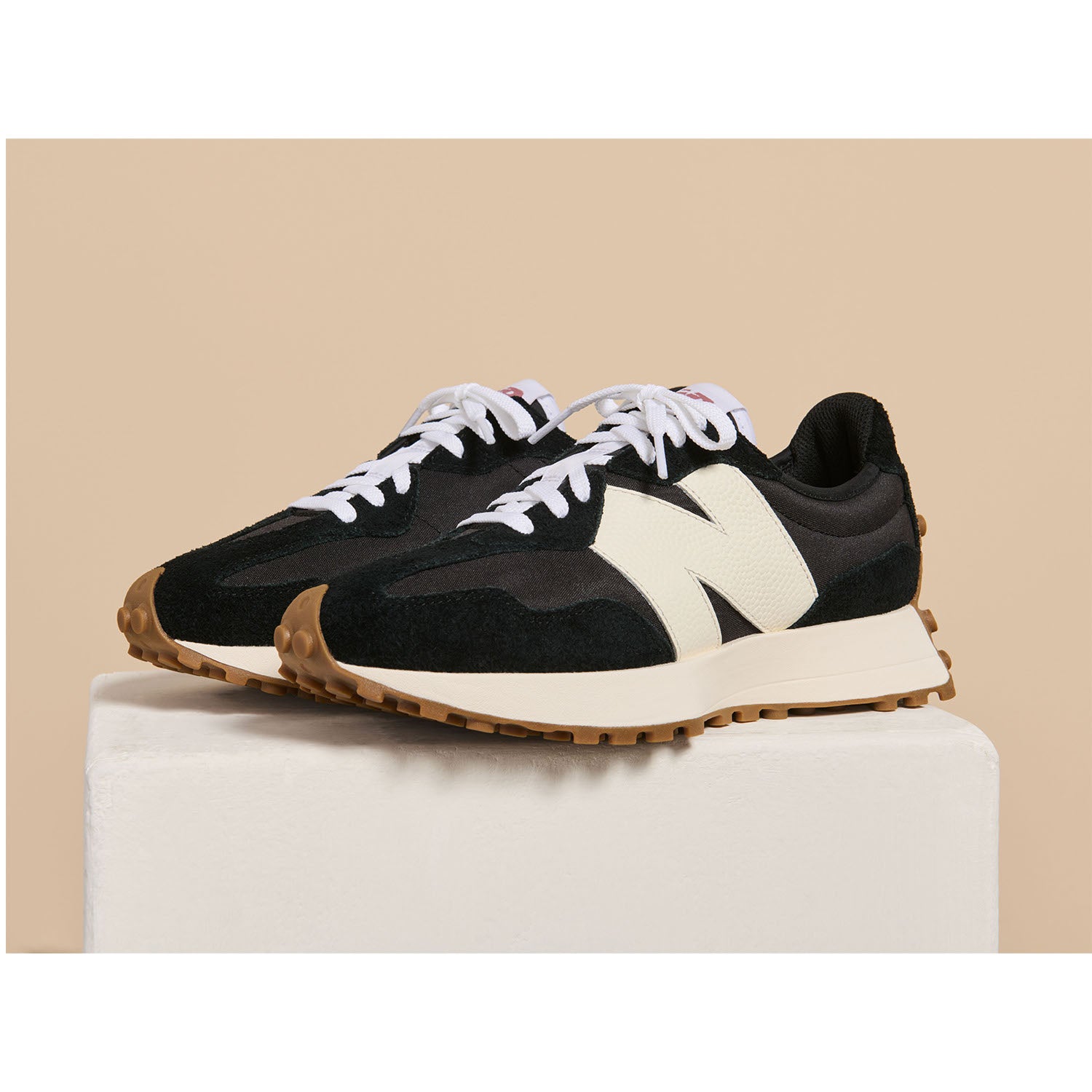 Womens New balance Women's New Balance WS327BL Black/White Suede Black/White Suede