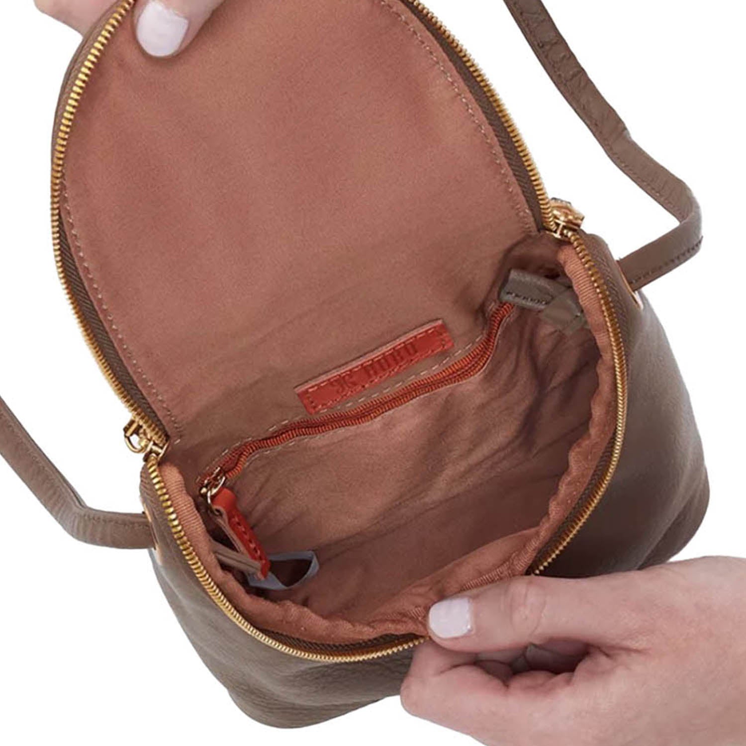 Hobo Hobo International Fern Crossbody Dark Elm Pebbled Leather Dark Elm Pebbled Leather