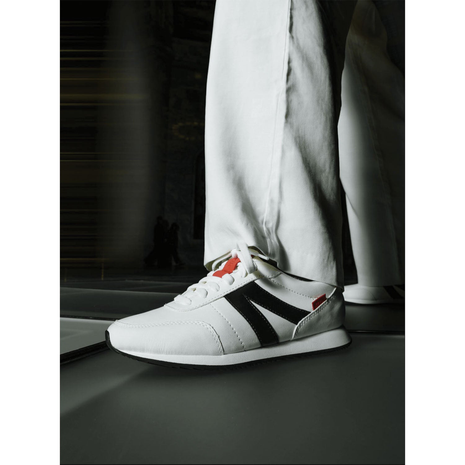Womens Kizik Women's Kizik Milan Optic White Nubuck Optic White Nubuck