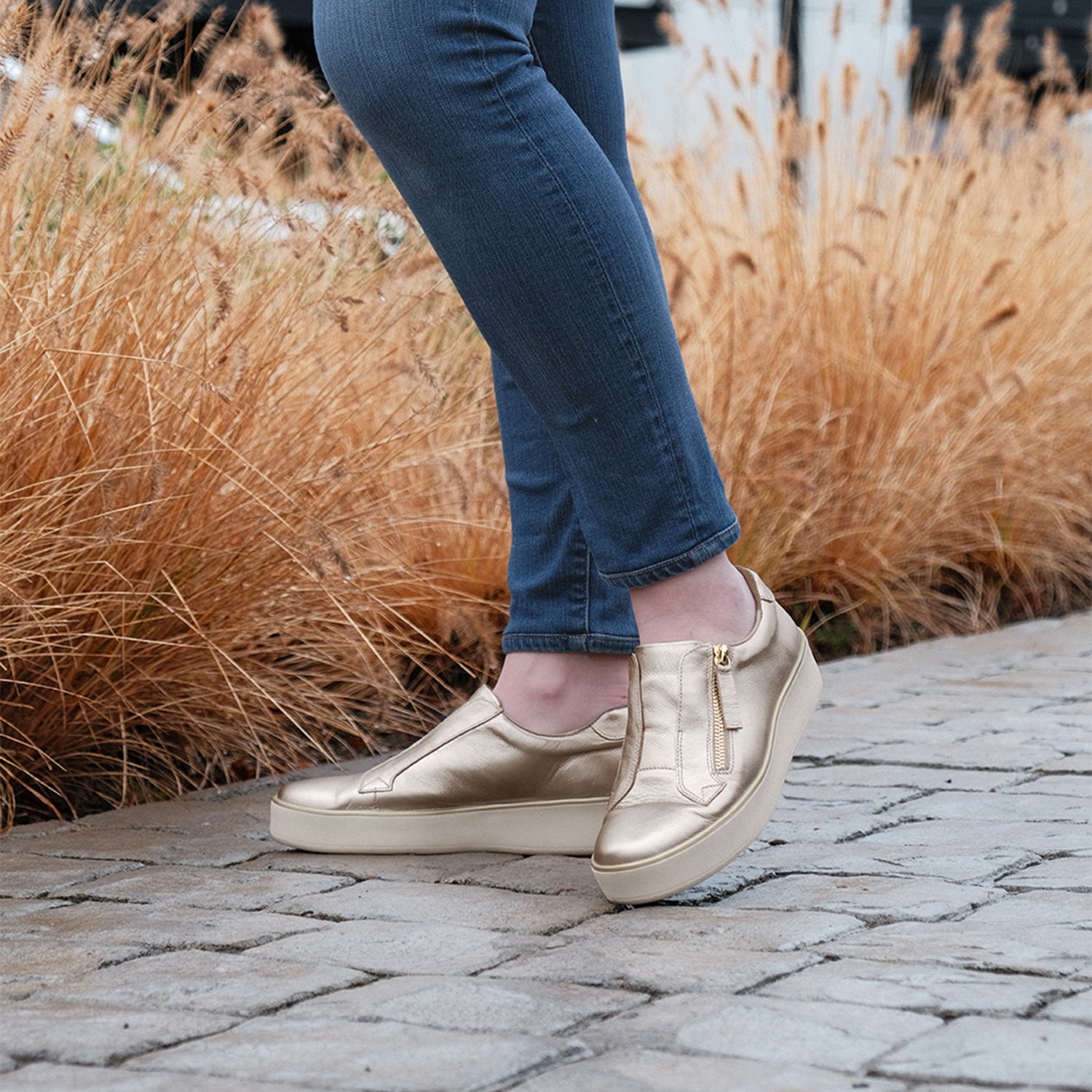Womens Ziera Women's Ziera Zikta Milk Sole/Champagne Leather Milk Sole/Champagne Leather