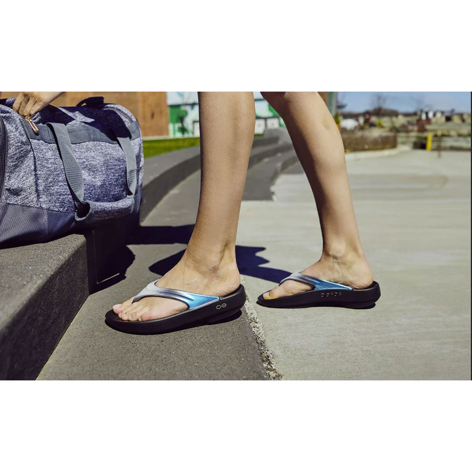Womens Oofos Women's OOFOS OOlala Luxe Frost Synthetic Frost Synthetic