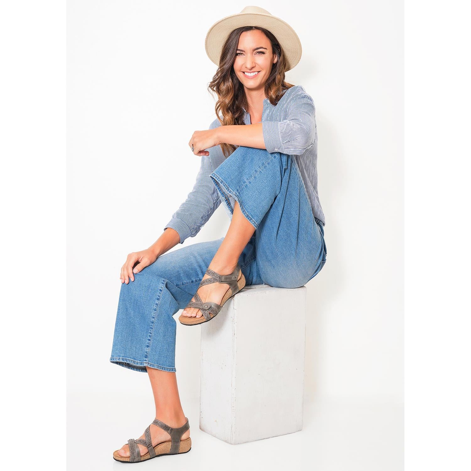 Womens Taos Women's Taos Trulie Camel Leather Camel Leather