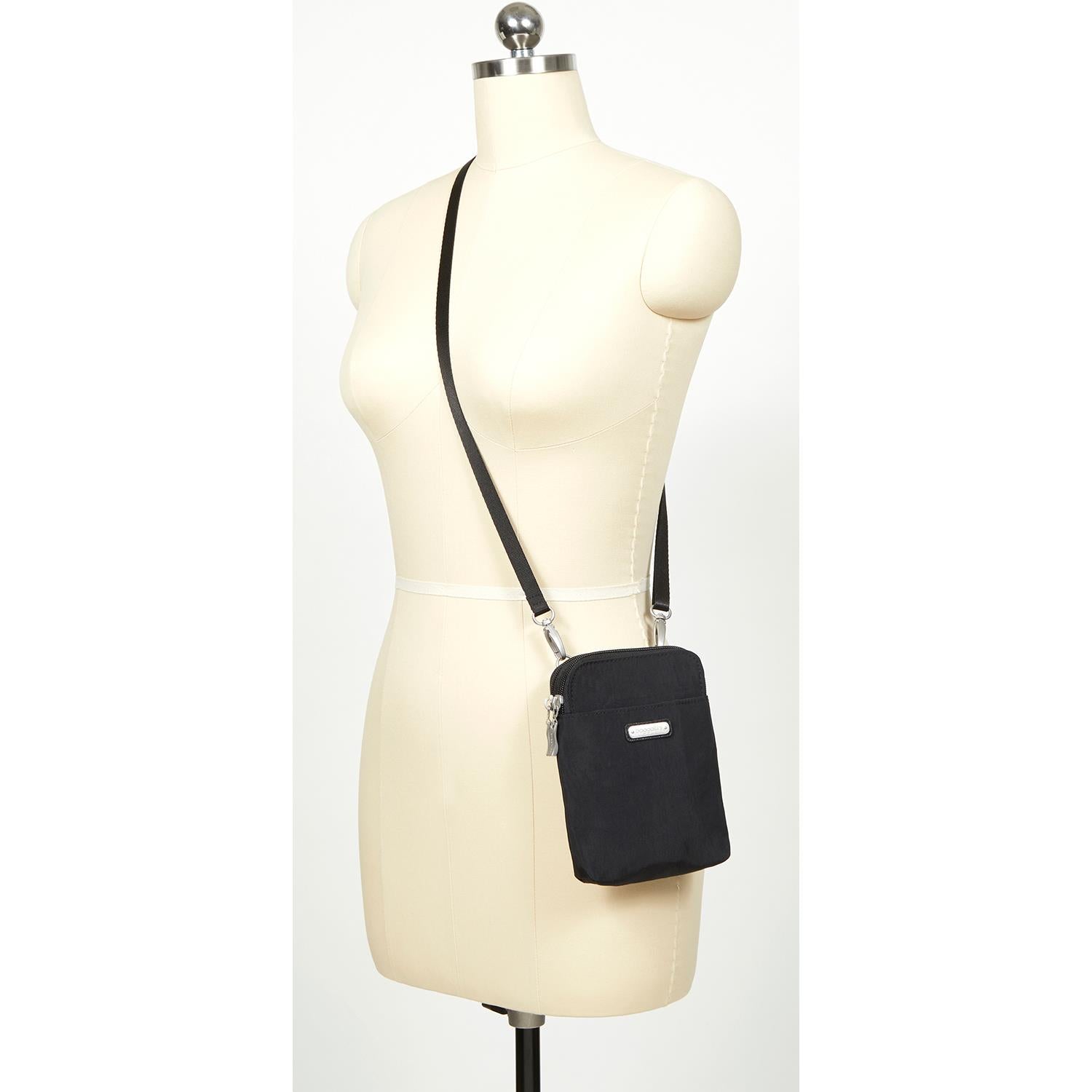 Womens Baggallini Baggallini Take Two RFID Bryant Crossbody Black Nylon Black Nylon