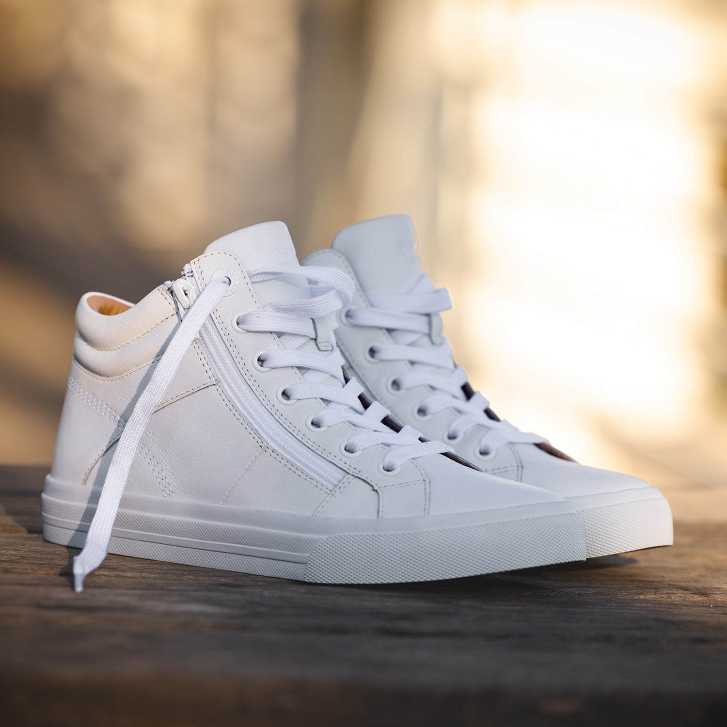 Womens Taos Women's Taos Winner White Leather White